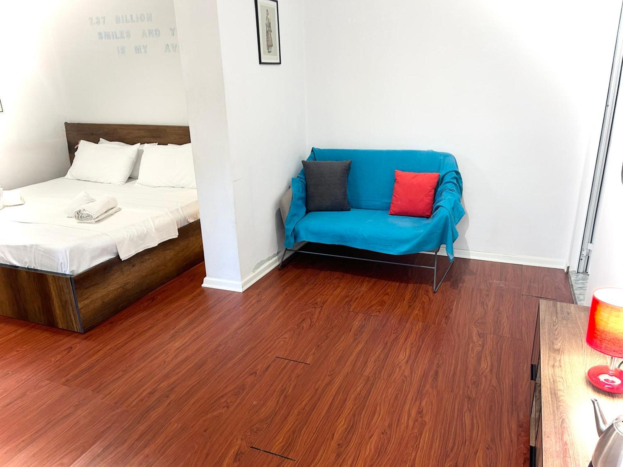 Budget Retreat Tirana & Studios ภายนอก รูปภาพ