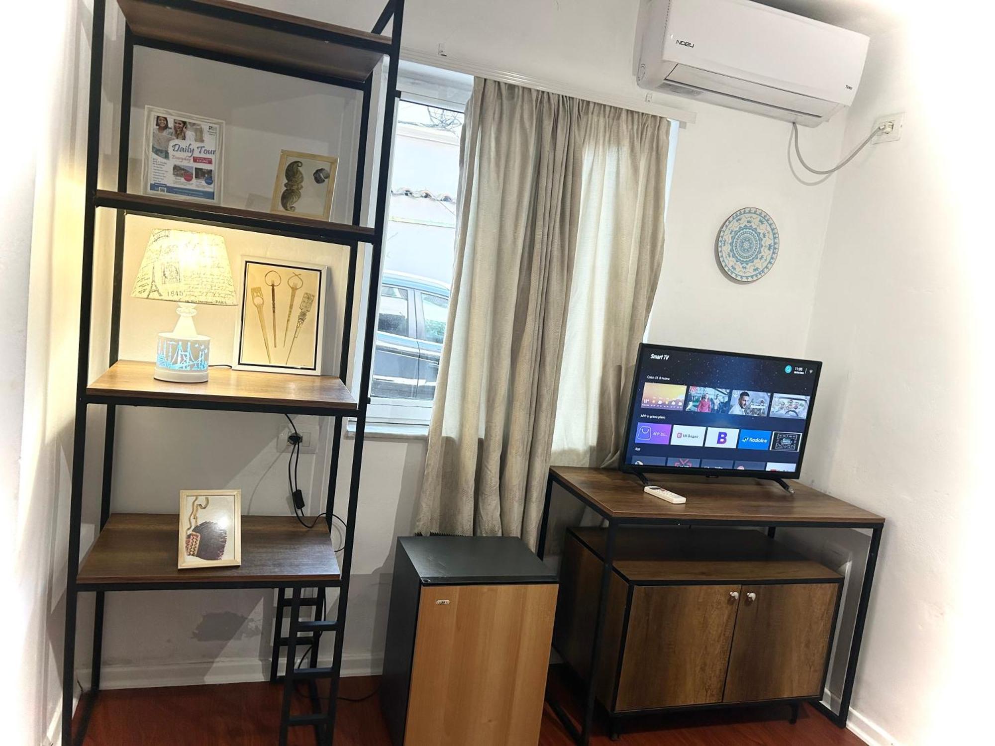 Budget Retreat Tirana & Studios ภายนอก รูปภาพ