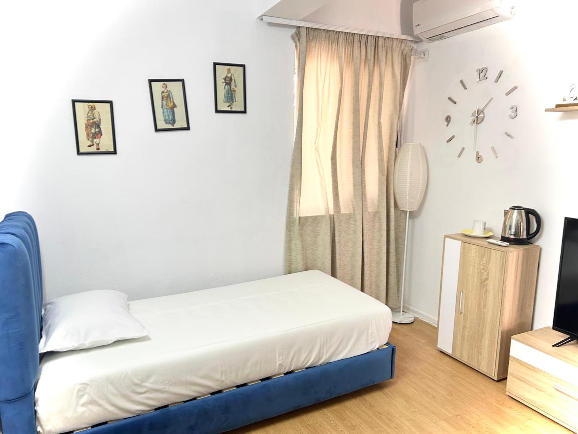 Budget Retreat Tirana & Studios ภายนอก รูปภาพ